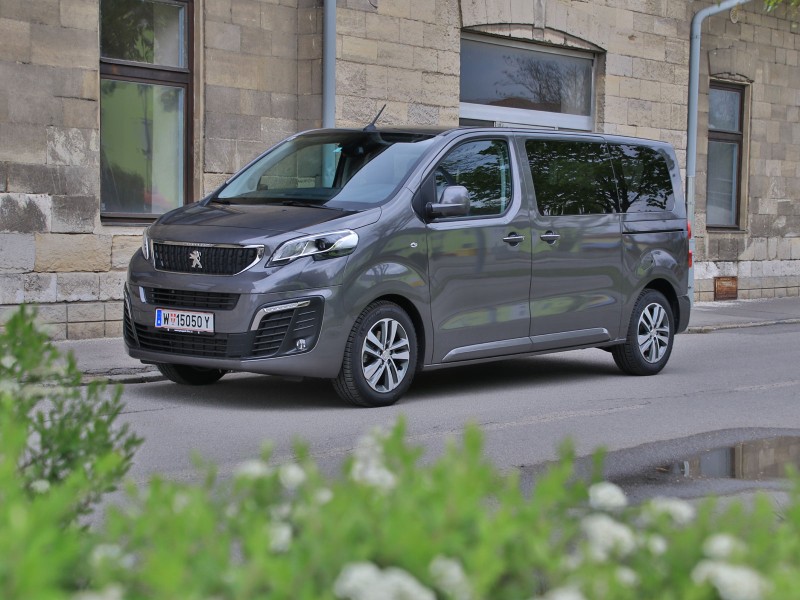Выкуп авто Peugeot Traveller в Москве