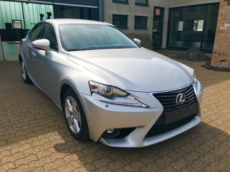 Автовыкуп Lexus в Серпухове