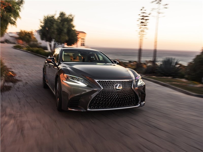 Автовыкуп Lexus в Химках
